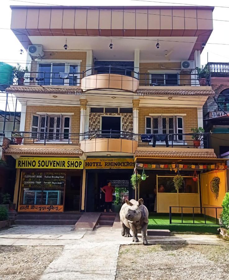 Hotel Rhinoceros-Homestay Sauraha Ngoại thất bức ảnh