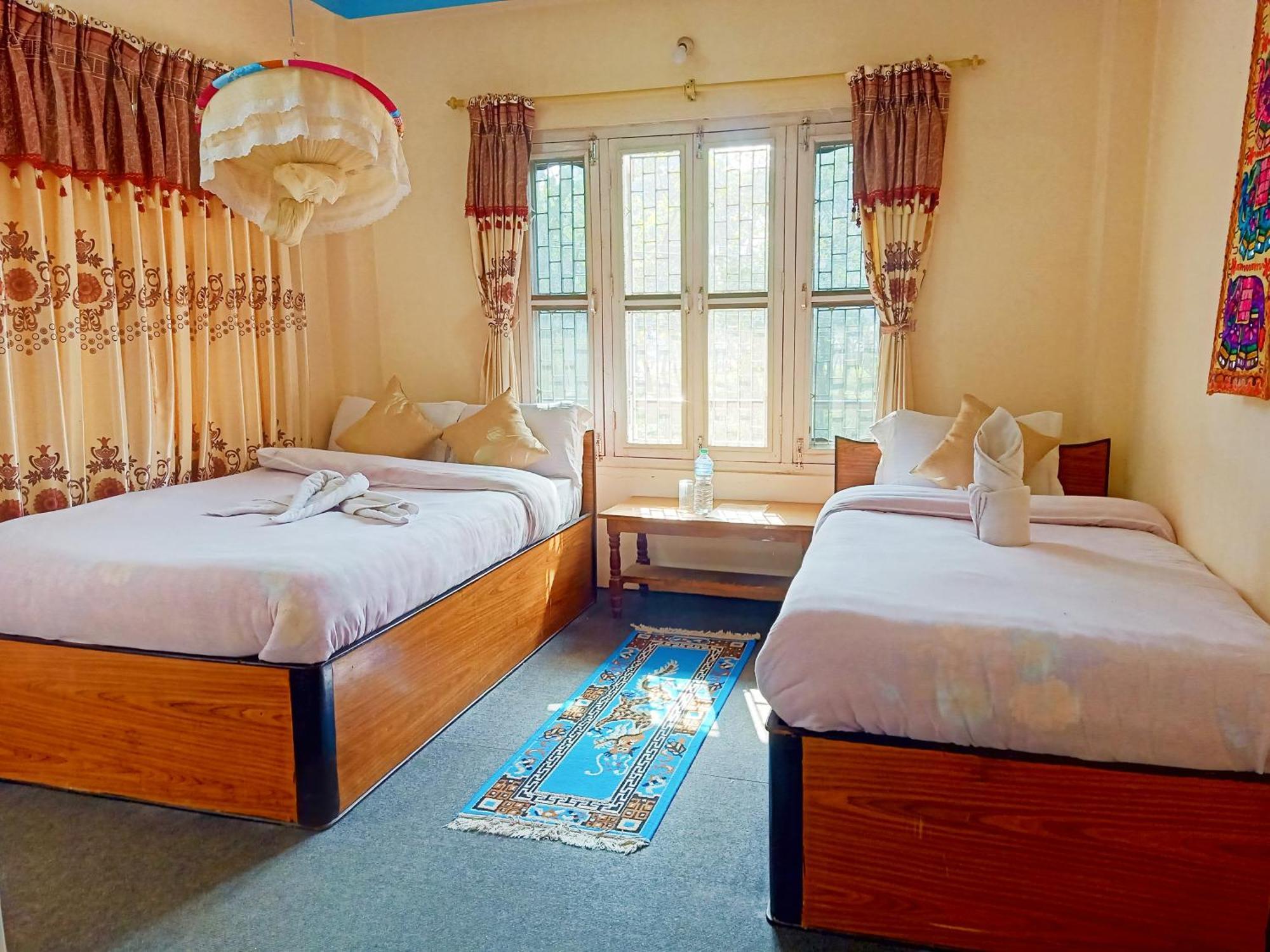 Hotel Rhinoceros-Homestay Sauraha Ngoại thất bức ảnh